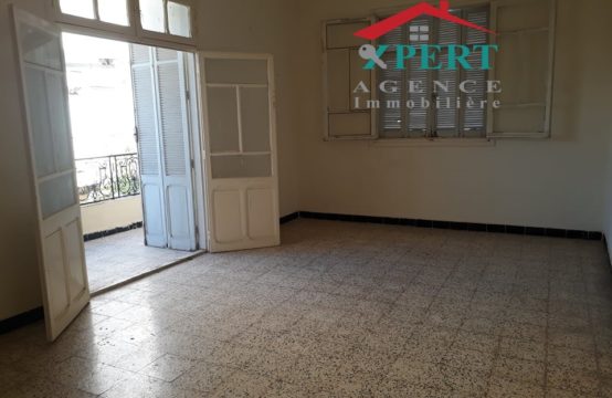 Maison 460m², Cuisine équipée, Terrasse, SOUSSE